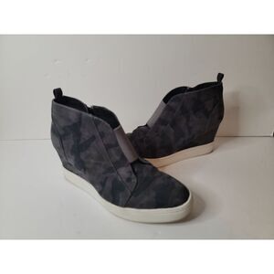 Mia Cristie Wedge Camo Sneaker shoe bootie size 10 women's GUC